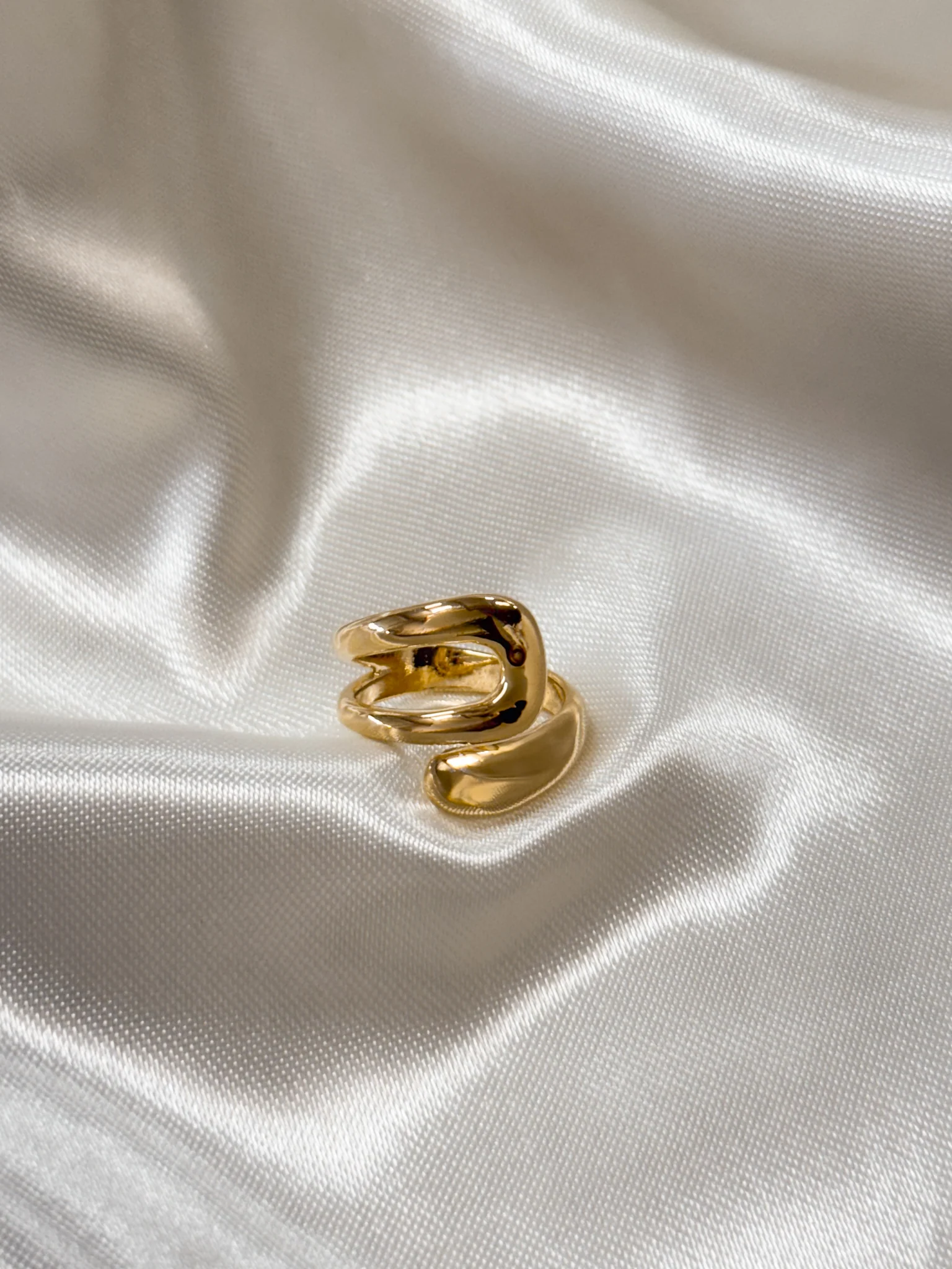 Loop Around Ring - Image 4